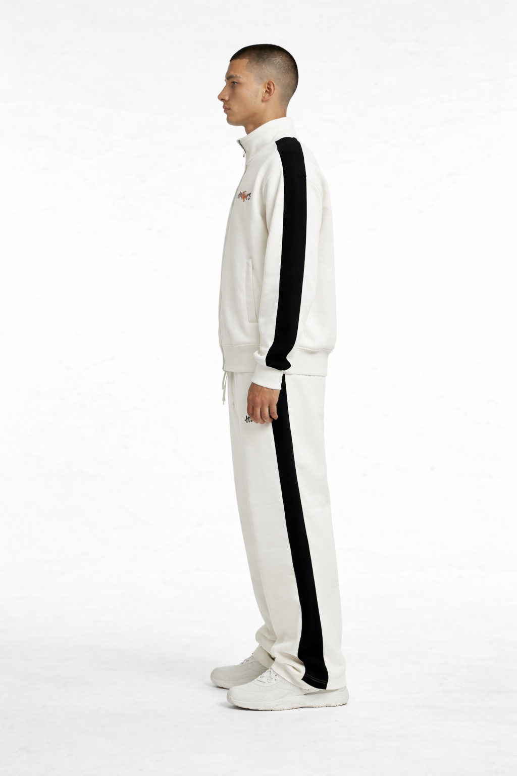 Men White Solid Round Neck Full Sleeve Winter Tracksuit